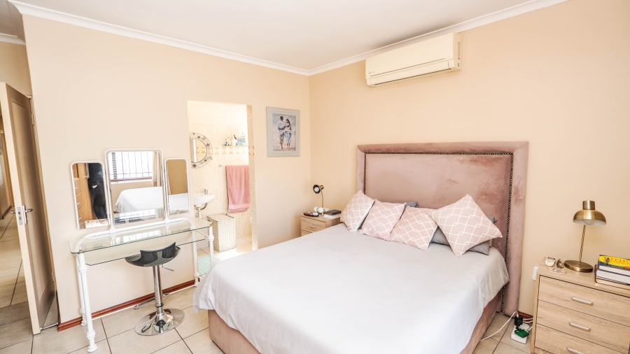 3 Bedroom Property for Sale in Brackenfell South Western Cape